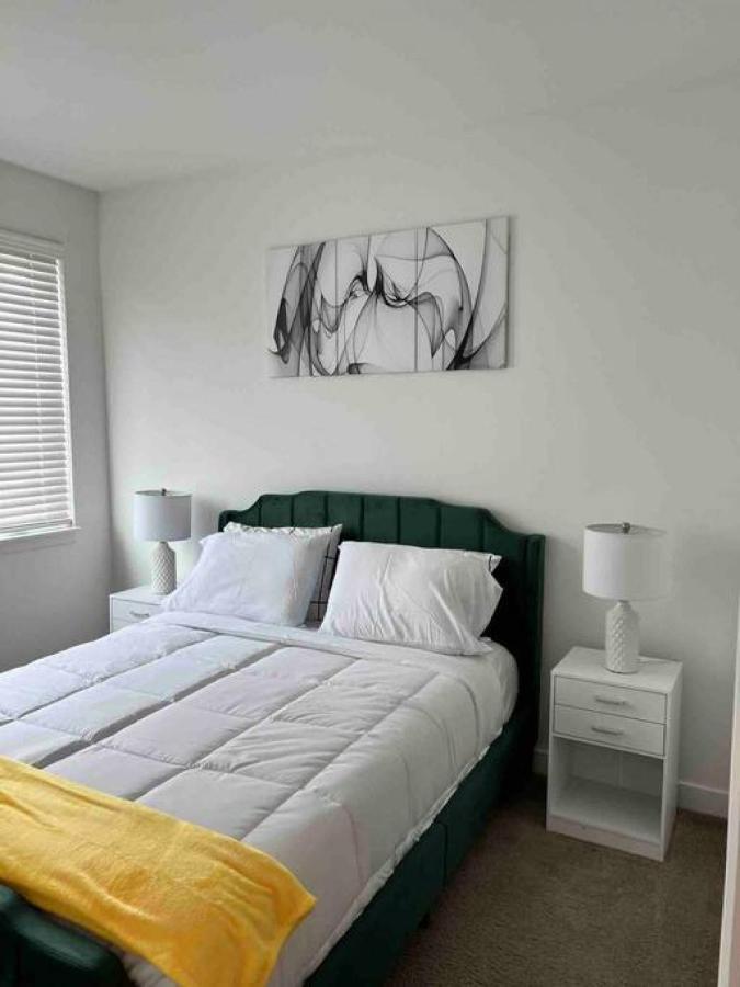 Private Bedroom Fountain Square - Shared อินเดียนาโพลิส ภายนอก รูปภาพ